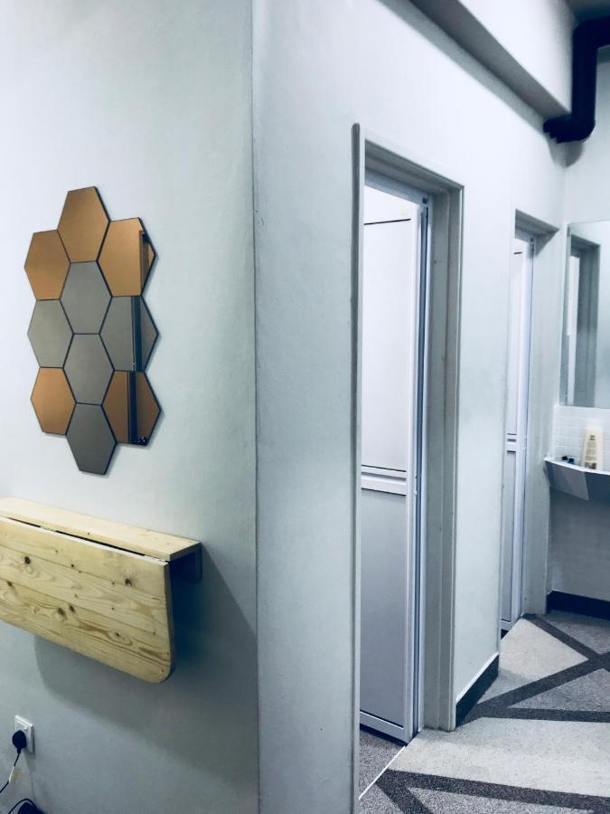 The Good Travelers - Kl Airport Hostel *